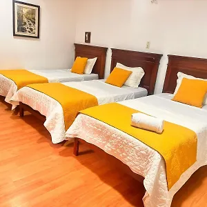 Coronel Hotel